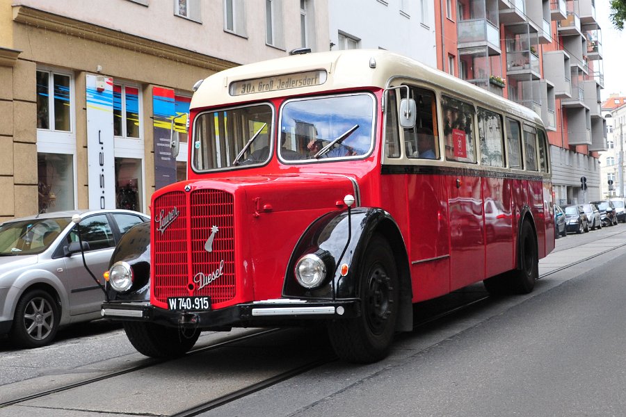 150 Jahre Wiener Tramway Fahrzeugparade (115)